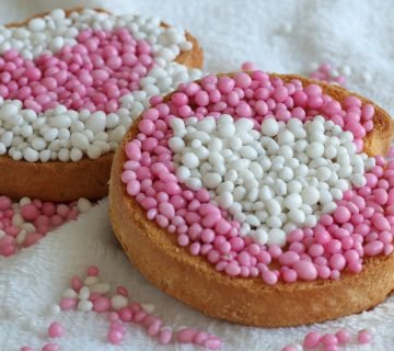 Beschuit met muisjes