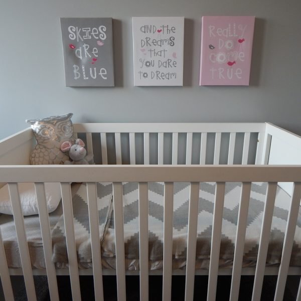 Babykamer grijs